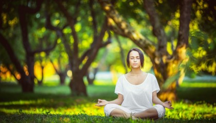 kaiyun登录-足坛三线共振，成都蓉城备战亚冠、那不勒斯官宣签约、门兴临场应变